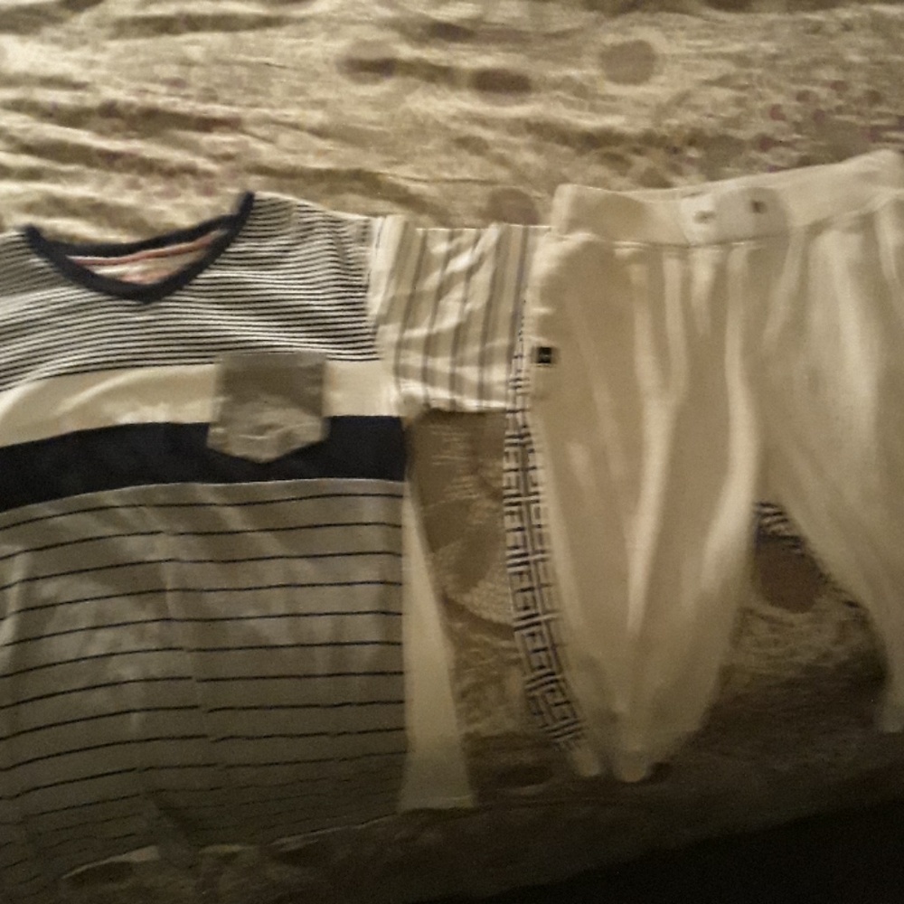 T-shirt and shorts 14- 16 L shorts, t-shirt S